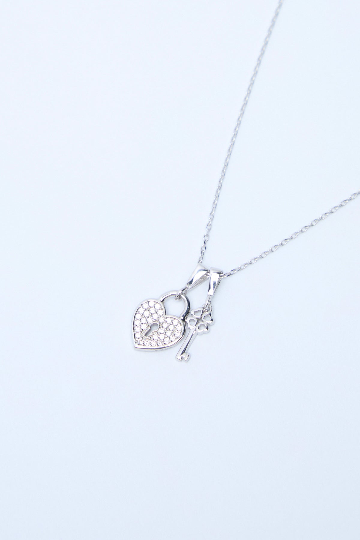 Ahes 925 Sterling Silver Swarovski Heart & Key Necklace